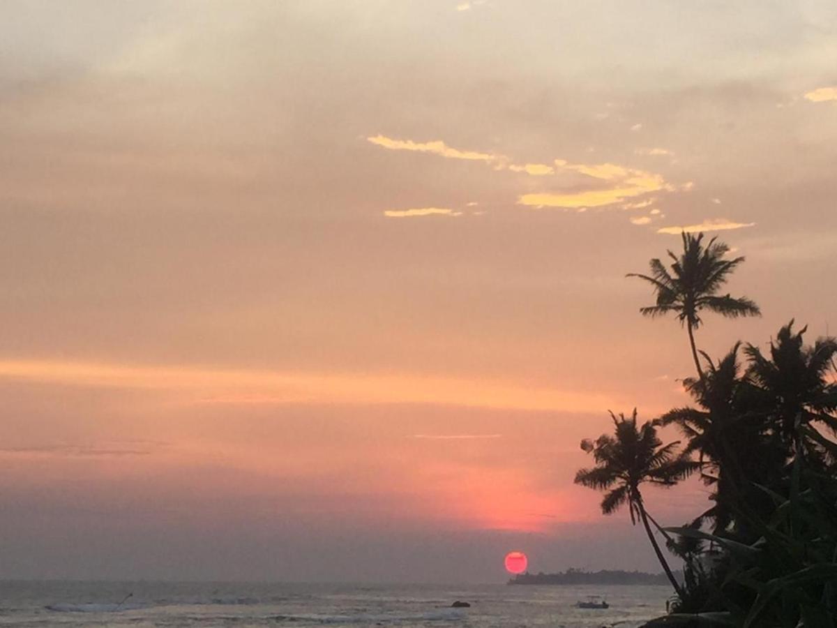 Sabine Holiday Resort And Restaurant Matara Buitenkant foto