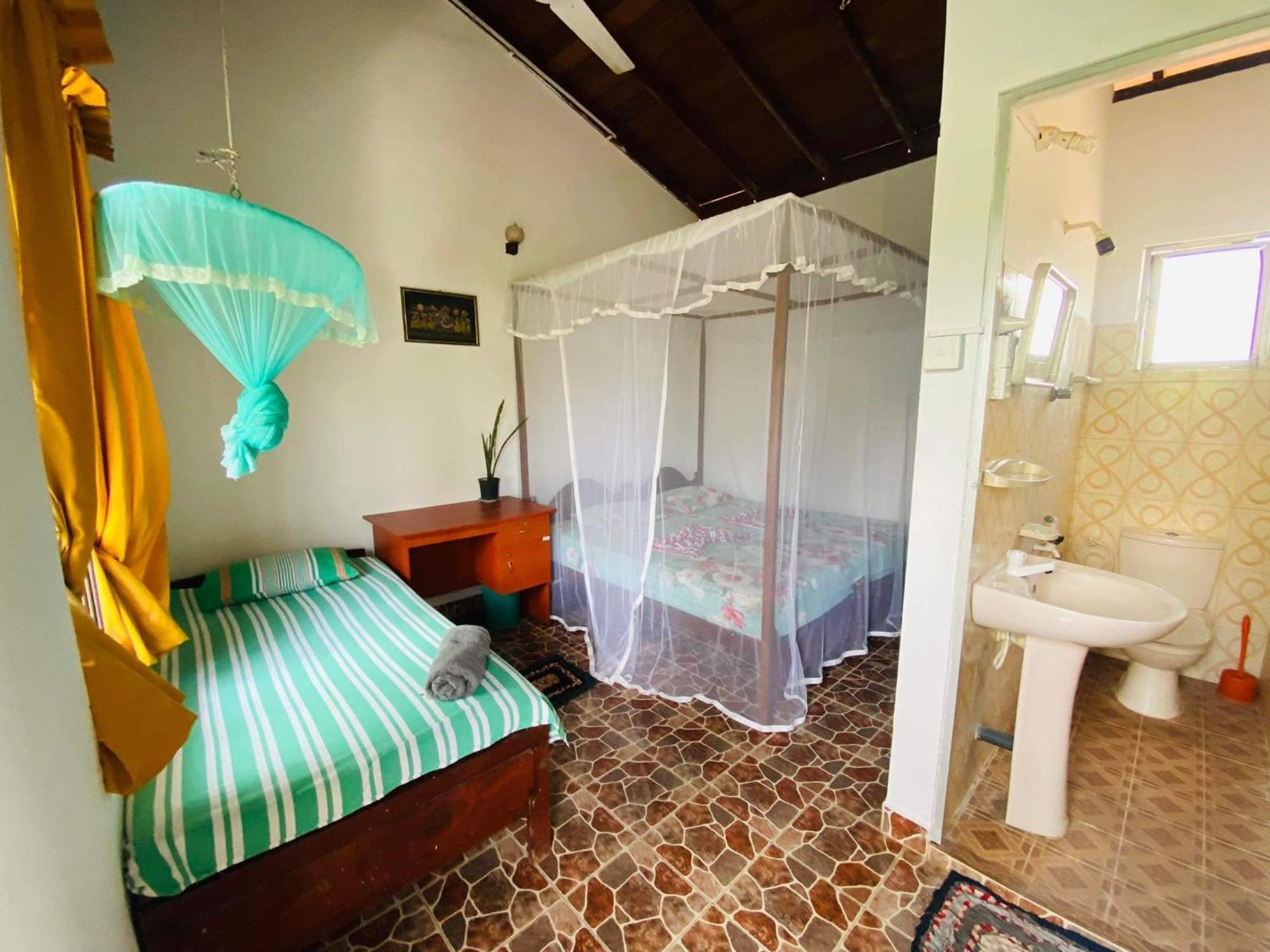 Sabine Holiday Resort And Restaurant Matara Buitenkant foto