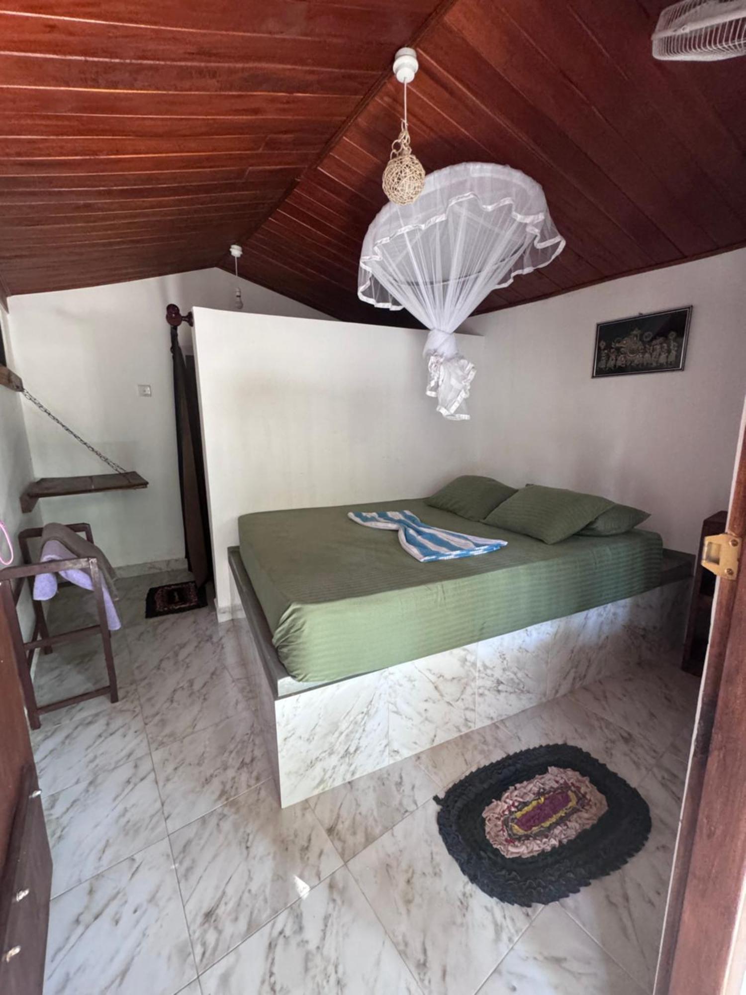 Sabine Holiday Resort And Restaurant Matara Buitenkant foto